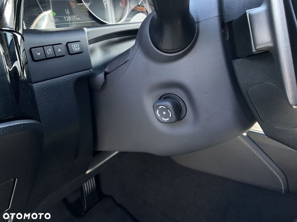 Lexus ES 300h Business Edition - 24