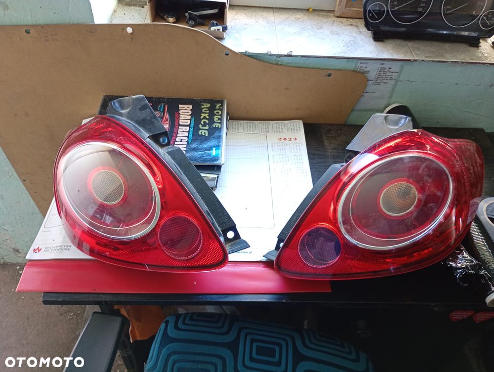 LAMPA LEWA PRAWA TYŁ TYLNA FORD KA MK2