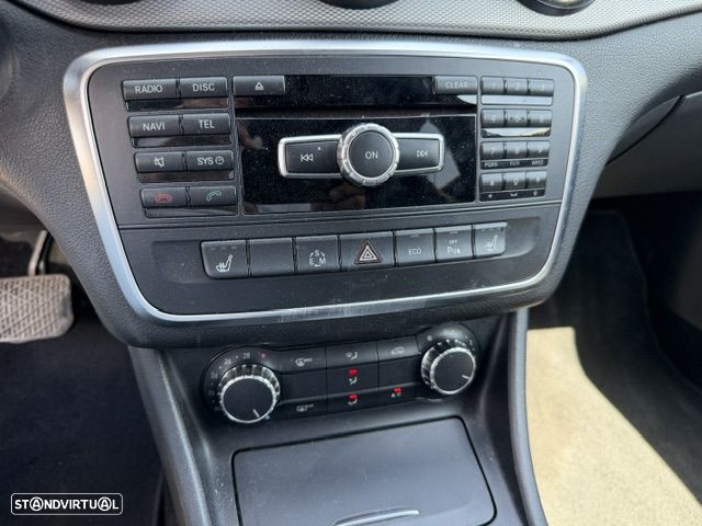 Mercedes-Benz CLA 200 CDI 7G-DCT Edition 1 - 17
