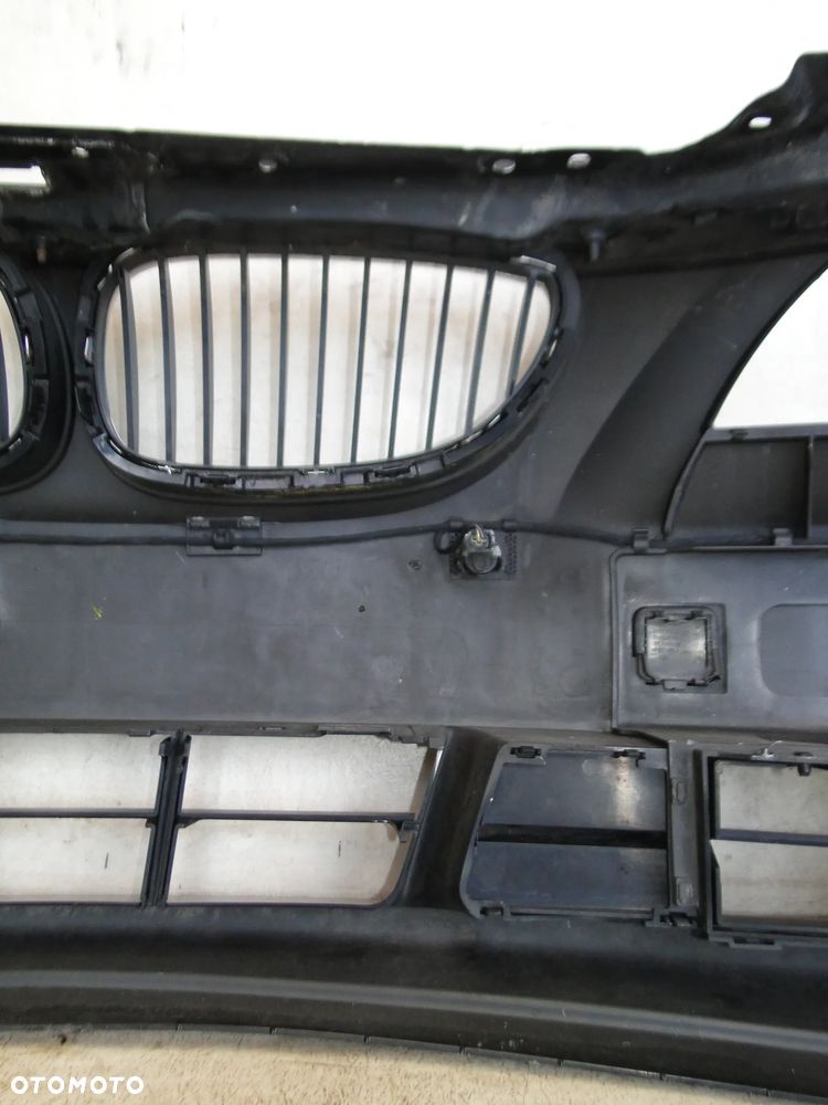 BMW 5 E60 E61 ZDERZAK PRZÓD PRZEDNI PDC CZUJNIKI SCHWARZ 2 668/9 - 33