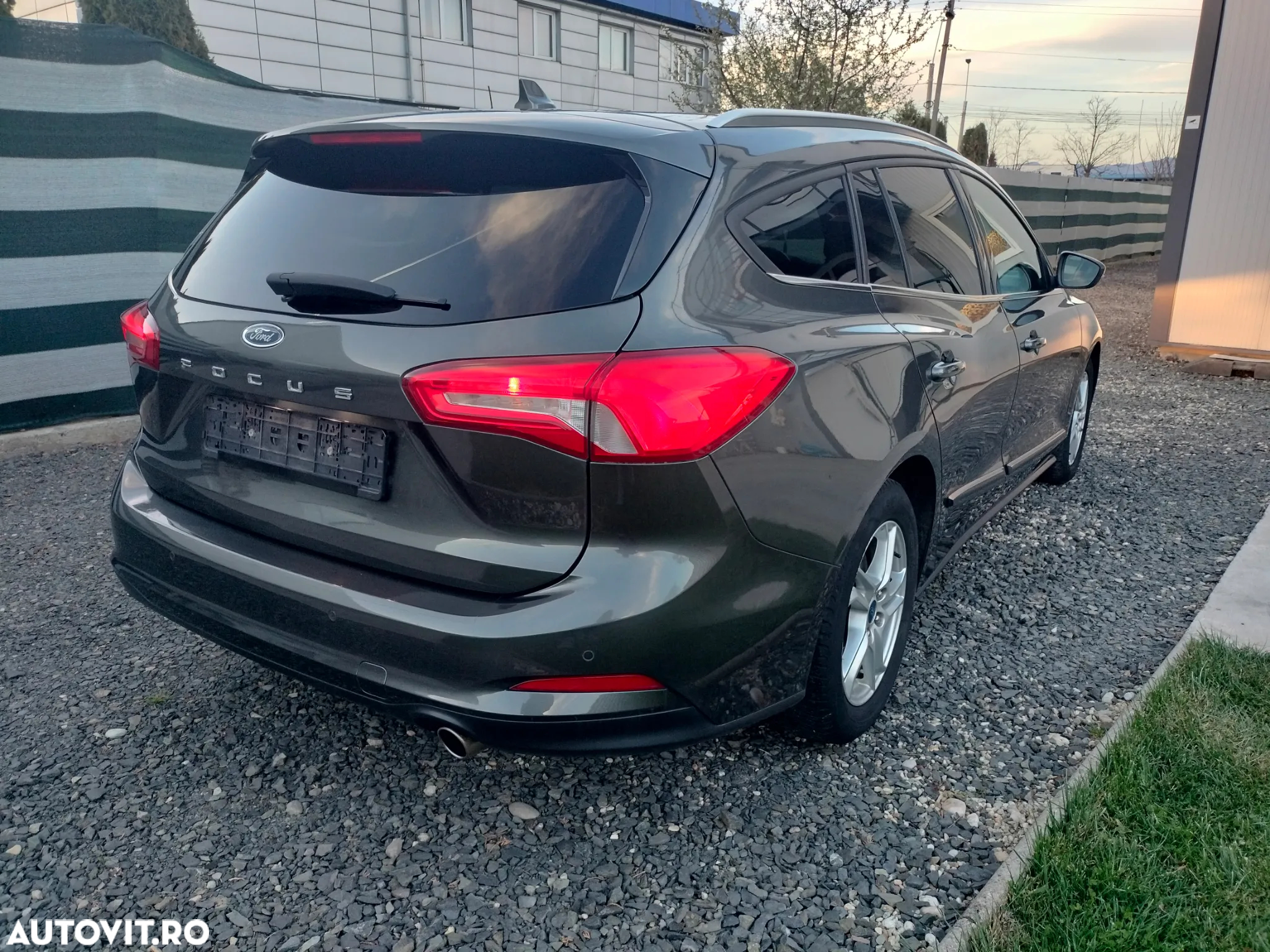 Ford Focus Turnier 1.5 EcoBlue Start-Stopp-System ACTIVE - 20