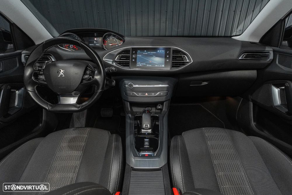 Peugeot 308 BlueHDi 130 EAT8 Allure - 6