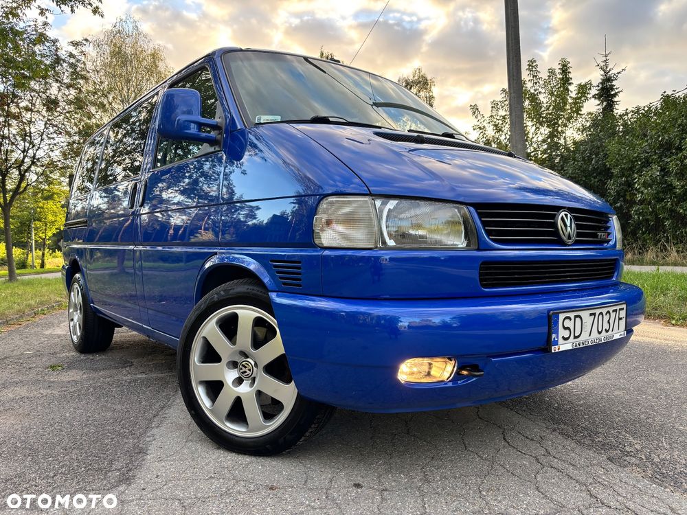 Volkswagen Multivan - 1