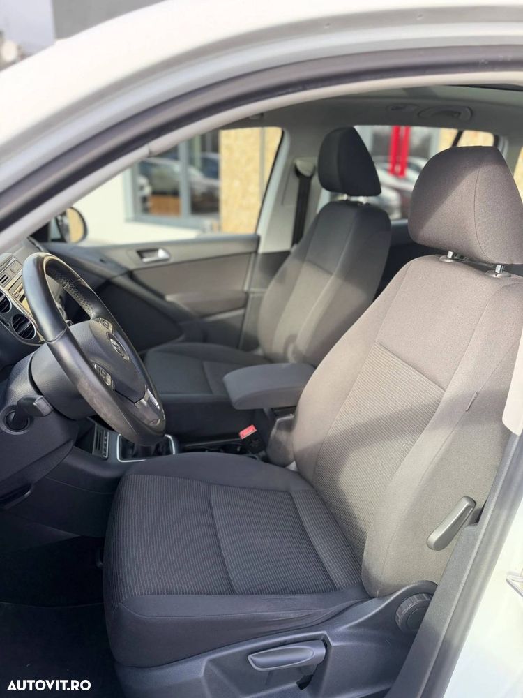 Volkswagen Tiguan - 9