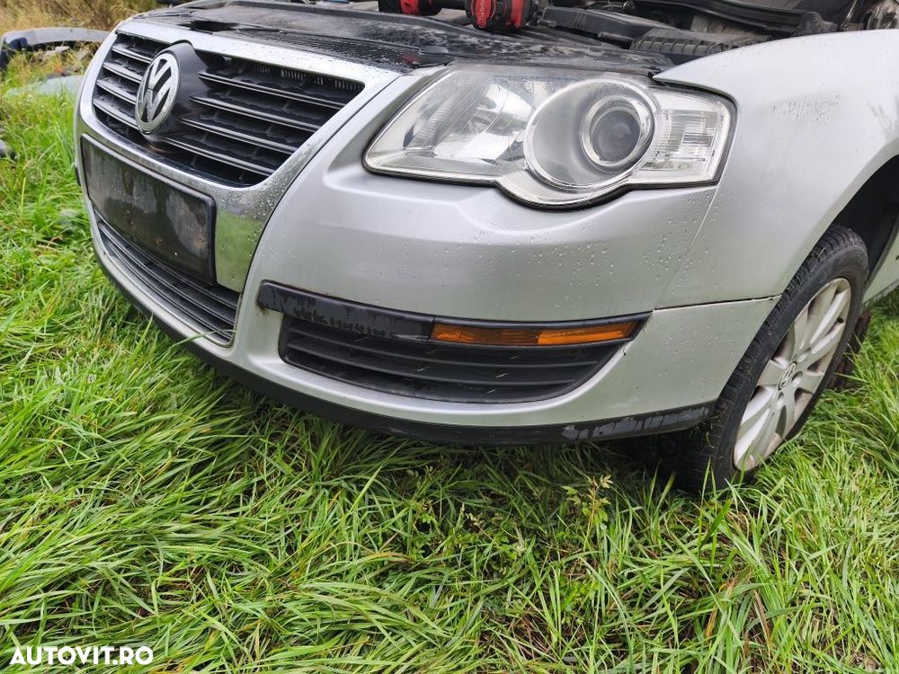 Far stânga față cu lupă Volkswagen Passat B6 2005-2010 /faruri Passat - 2