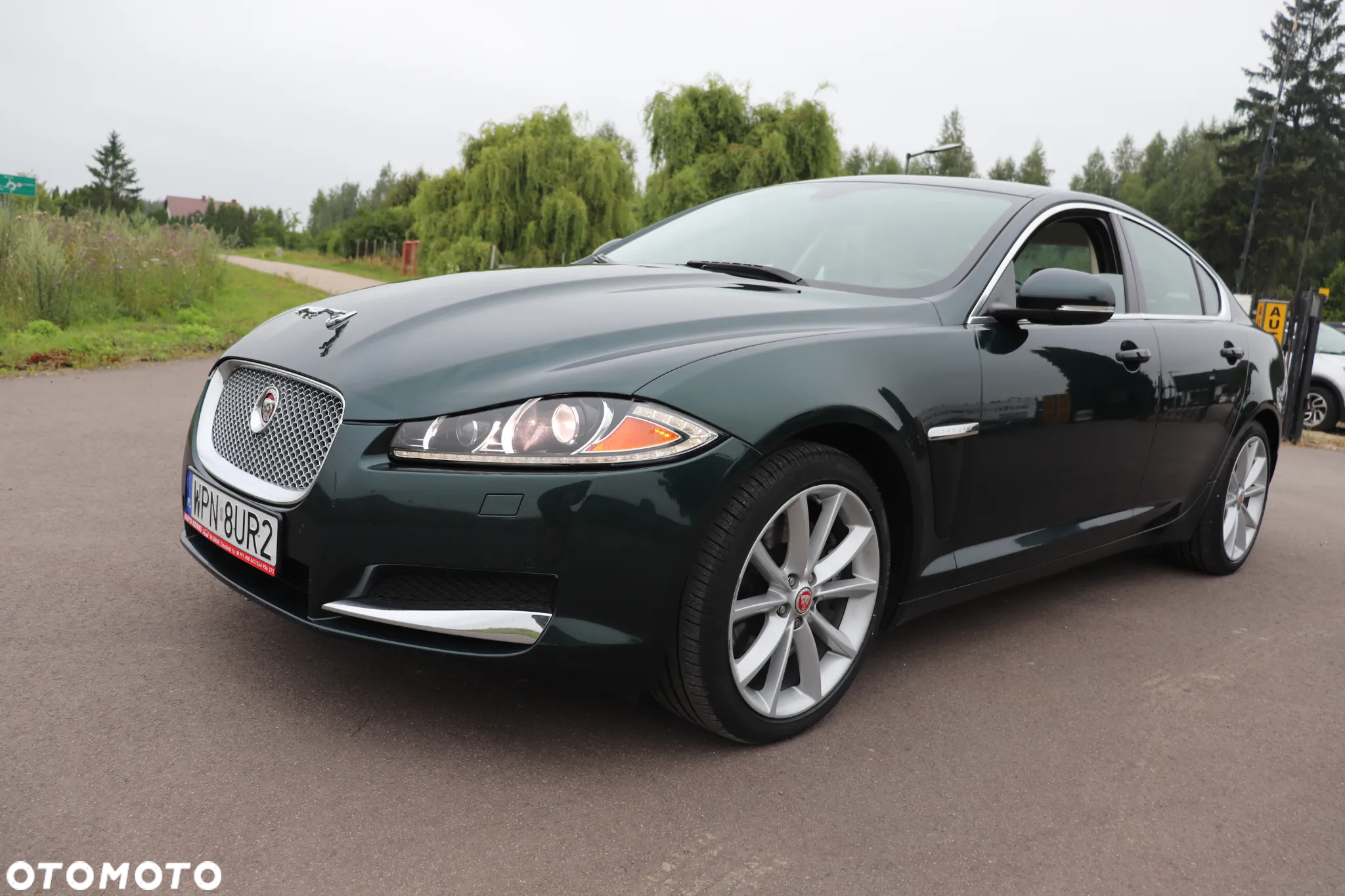 Jaguar XF 3.0 T AWD R-Sport - 11