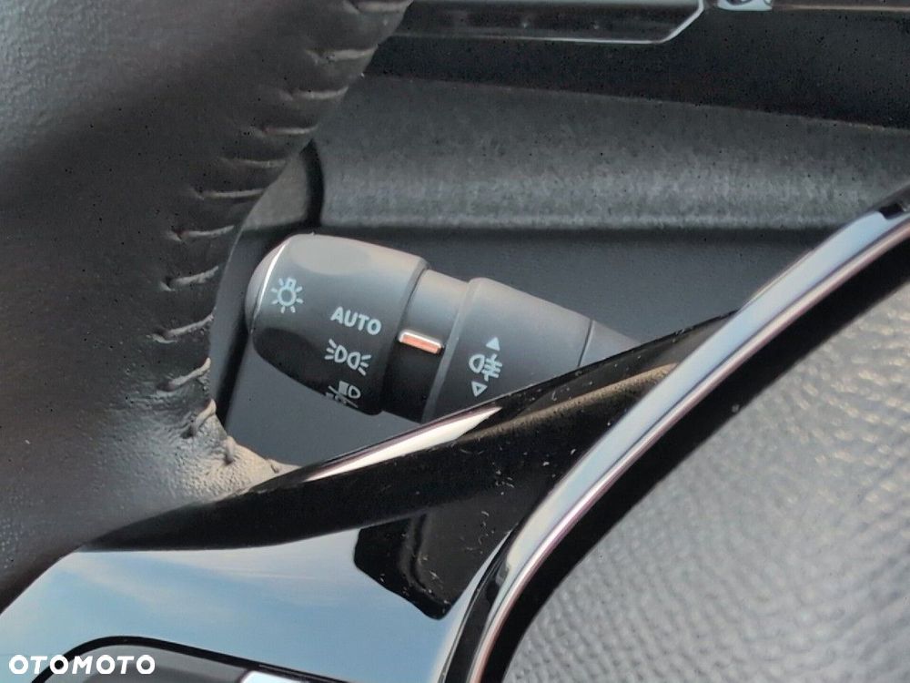 Peugeot 308 1.2 PureTech Allure S&S - 16