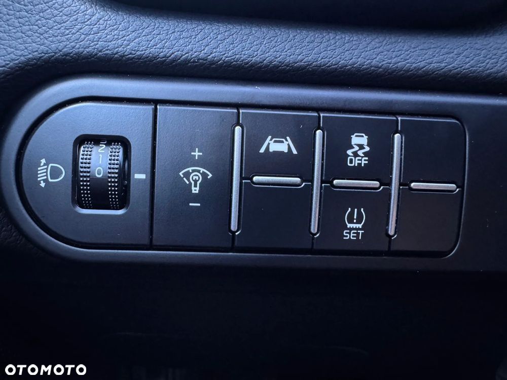 Kia XCeed 1.6 T-GDI M DCT - 12