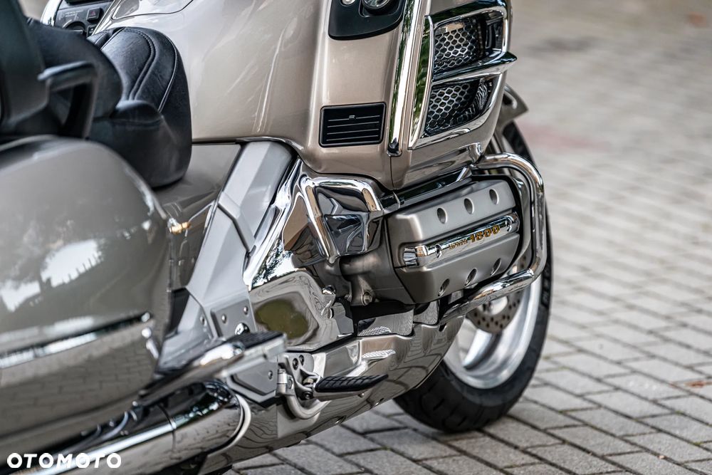 Honda GL - 25