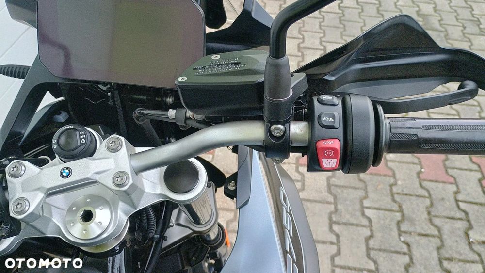 BMW F - 26