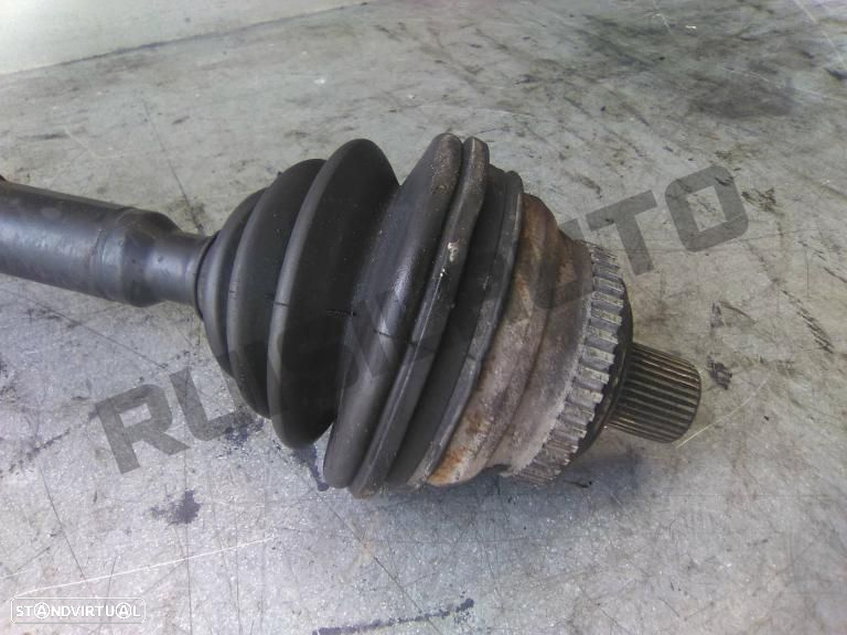 Transmissão Frente Esquerda  Audi 80 B4 [1991_1996] 2.0 - 2