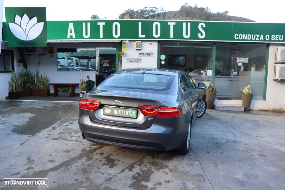 Jaguar XE 2.0 D Prestige Aut. - 5