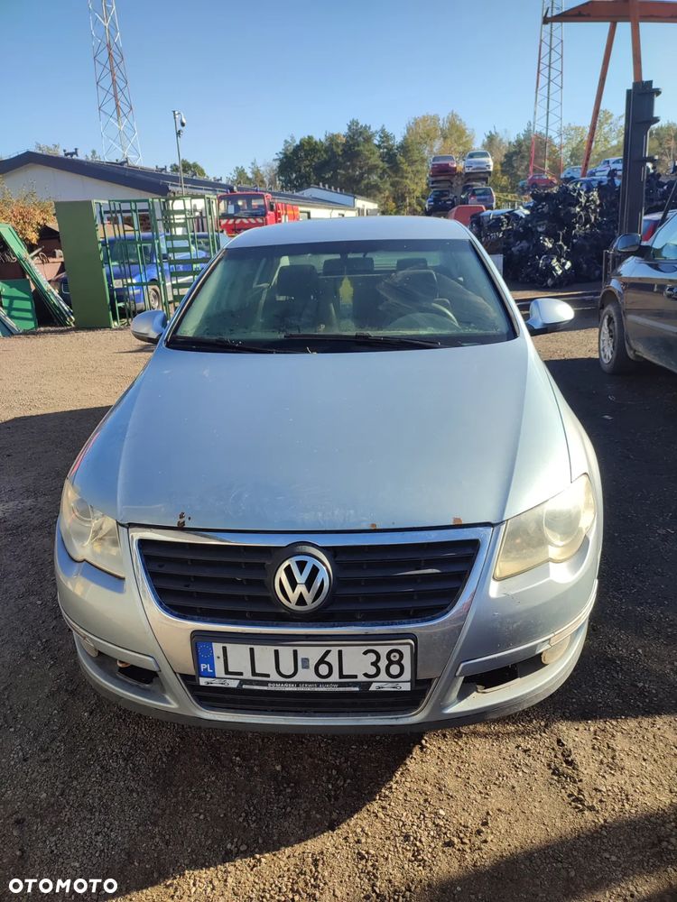 VOLKSWAGEN PASSAT B6 - 2