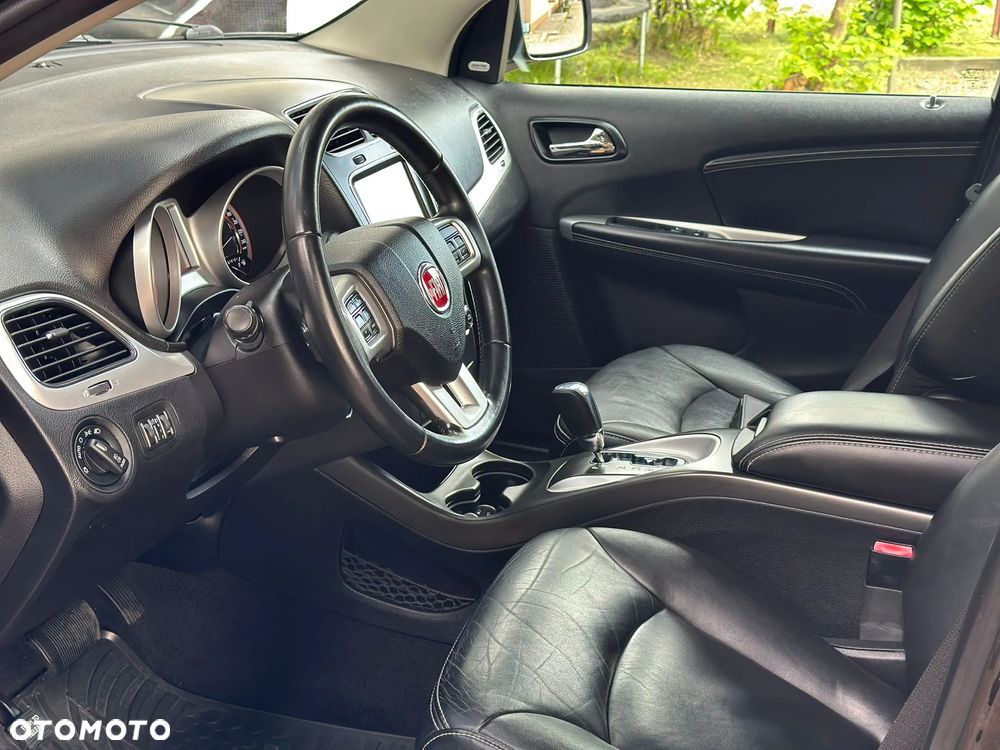 Fiat Freemont 2.0 Multijet Lounge AWD - 24
