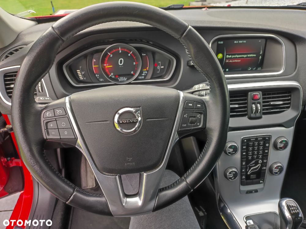Volvo V40 D2 Inscription - 17