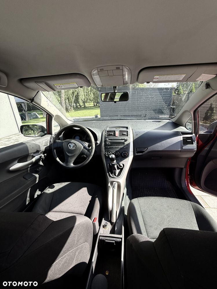 Toyota Auris 1.4 VVT-i Terra - 7
