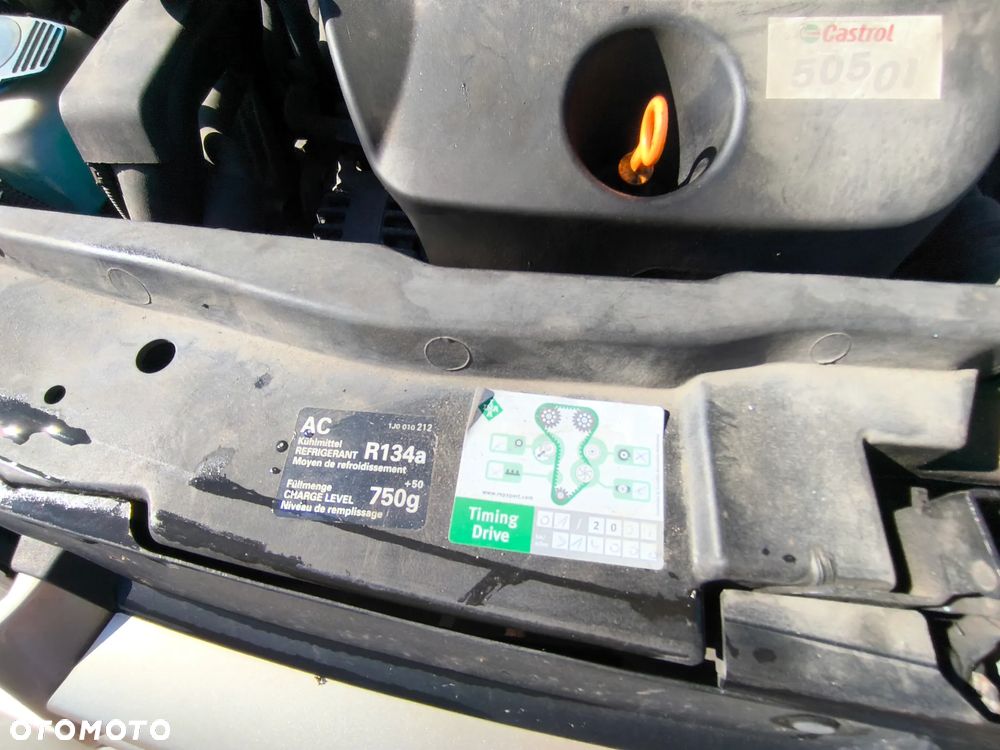 Volkswagen Golf - 14