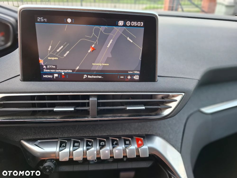 Peugeot 3008 PureTech 130 Stop & Start GPF Allure - 17
