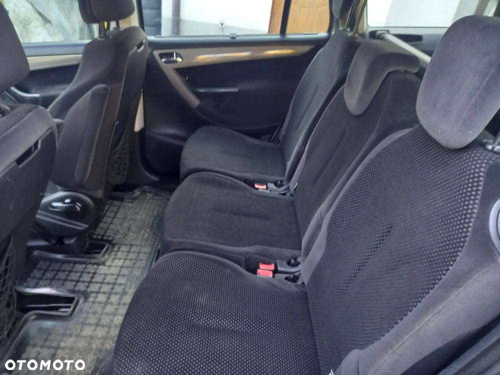 Citroën C4 Picasso 1.6 HDi FAP Exclusive - 12