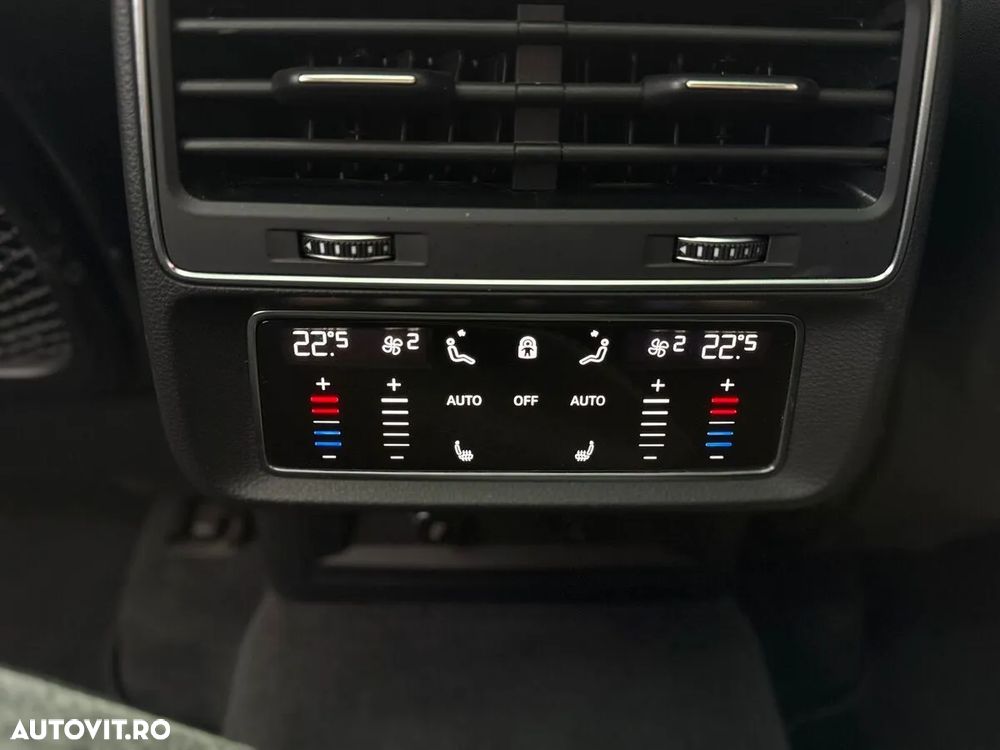 Audi Q8 3.0 50 TDI quattro Tiptronic MHEV - 23