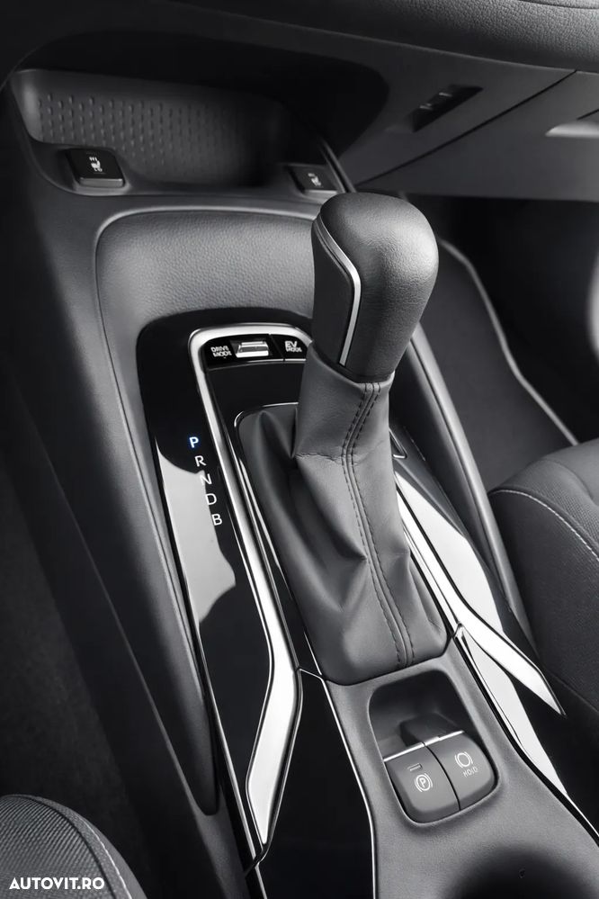 Toyota Corolla 1.8 Business Edition - 15