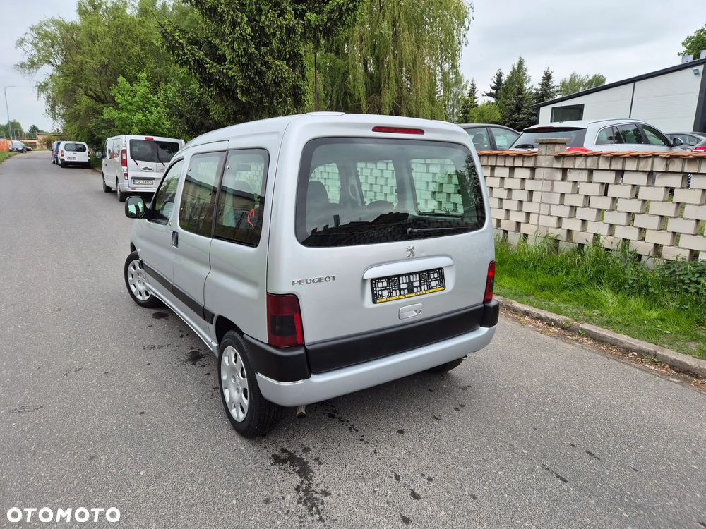 Peugeot Partner Kombi 110 Premium - 10