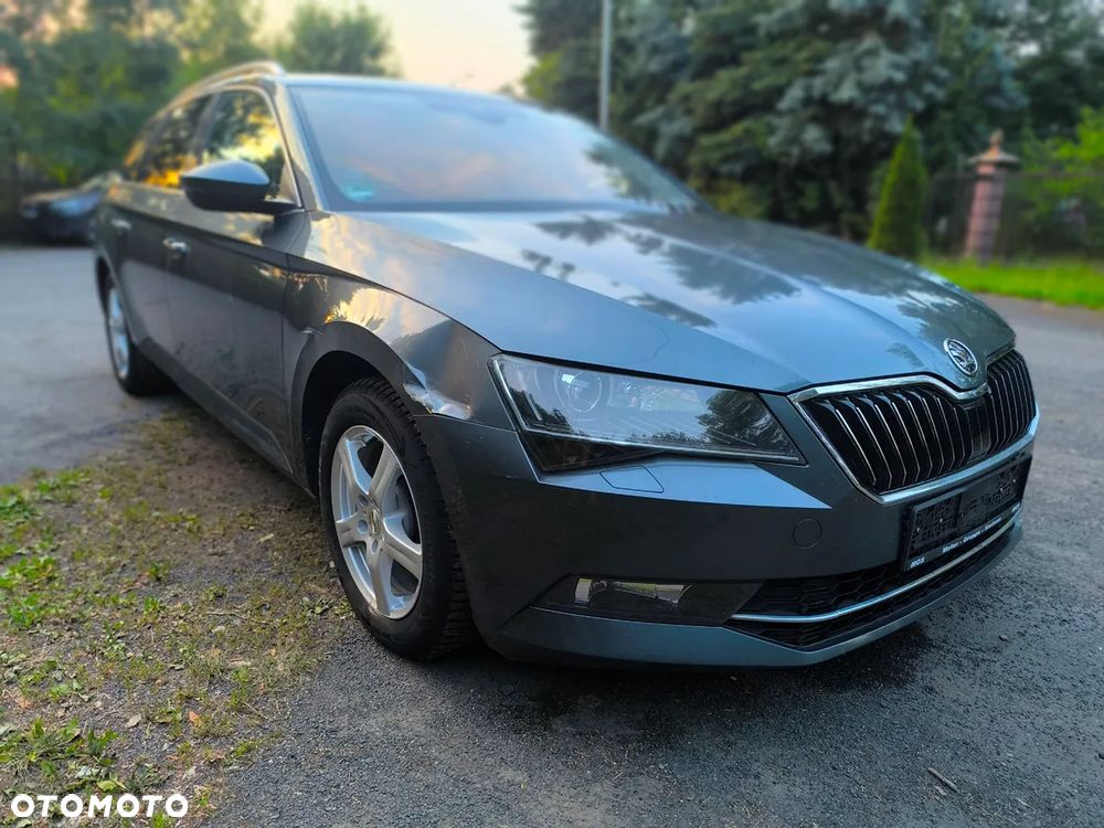 Skoda Superb 2.0 TDI DSG L&K - 2