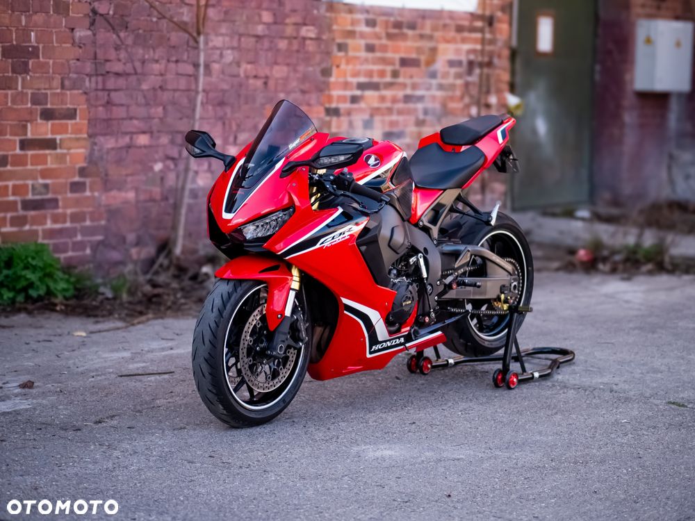 Honda CBR - 6