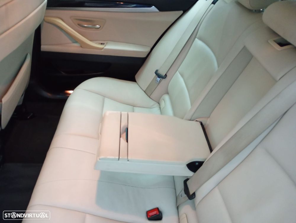 BMW 520 d xDrive Line Luxury Auto - 26
