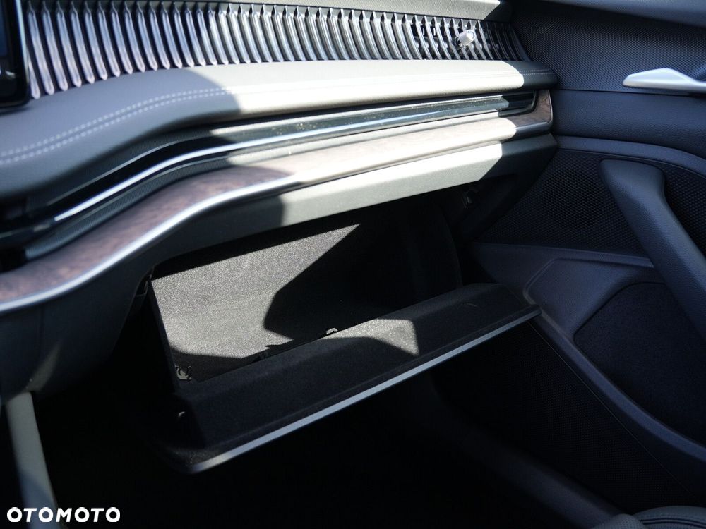 Skoda Superb 2.0 TSI 4x4 L&K DSG - 33