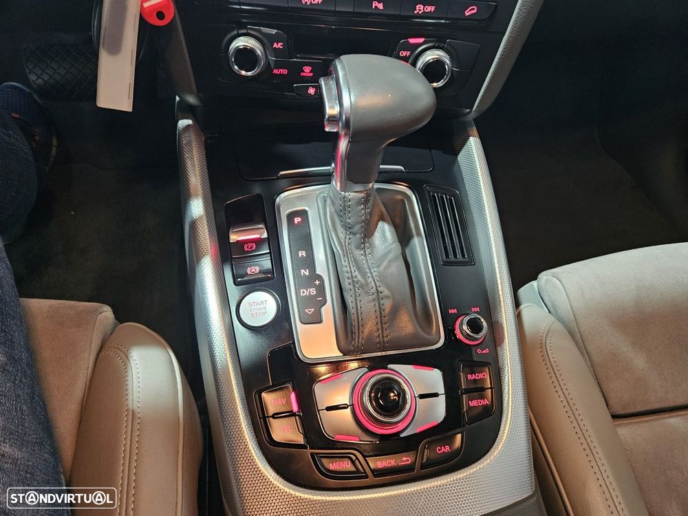 Audi Q5 3.0 TDi quattro S-tronic - 17