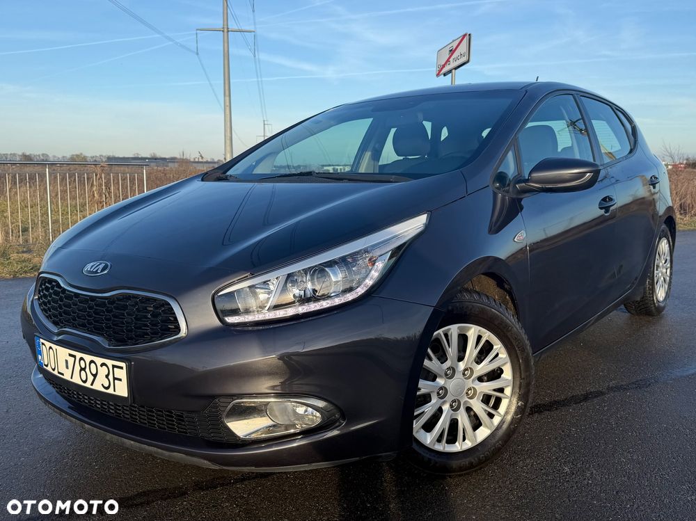 Kia Ceed 1.4 CVVT Spirit - 3