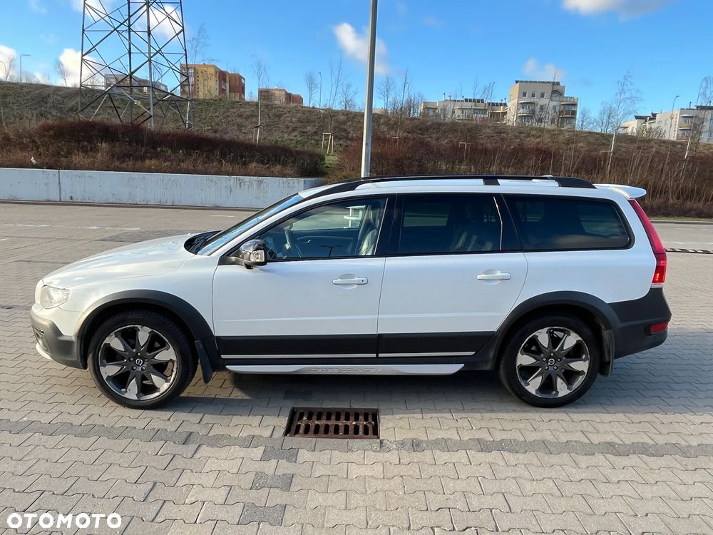 Volvo XC 70 D5 AWD Geartronic Momentum - 6