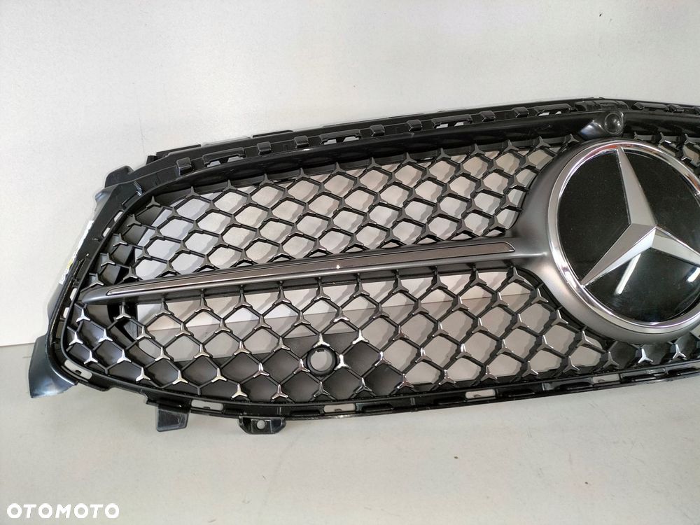 atrapa kratka grill mercedes cla w118 lift 21- - 4