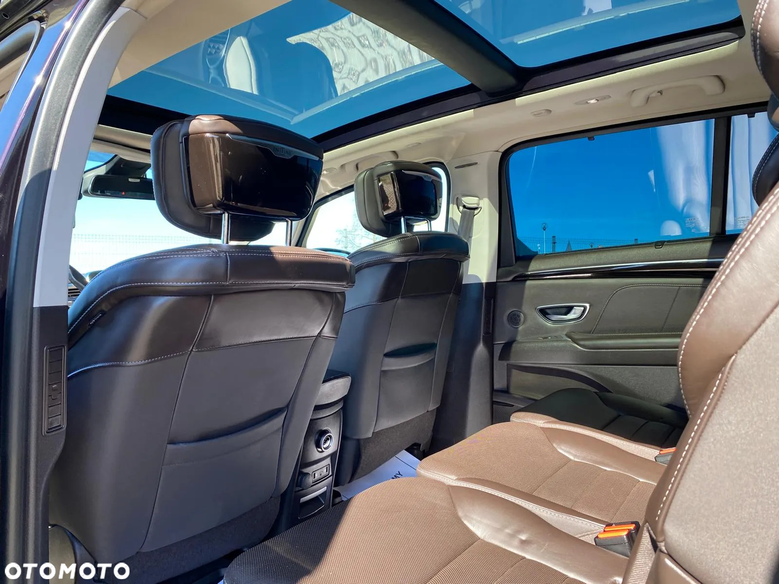 Renault Espace 1.6 dCi Energy Initiale Paris EDC - 7