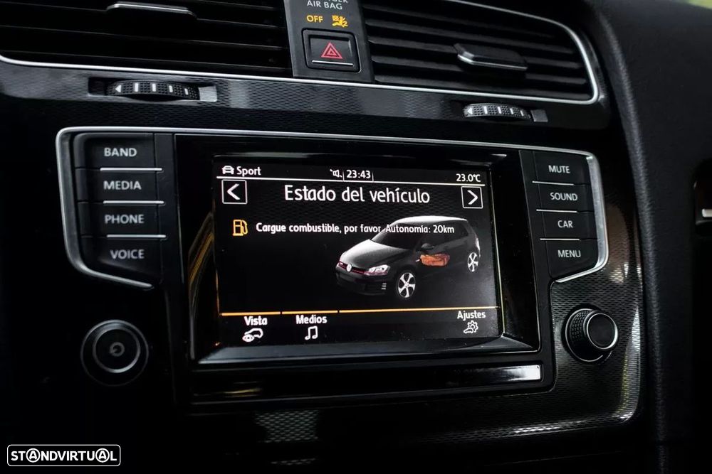 VW Golf 2.0 TSi GTi DSG - 43