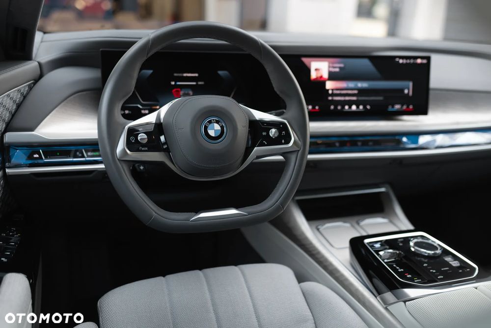 BMW i7 105.7kWh xDrive60 - 21
