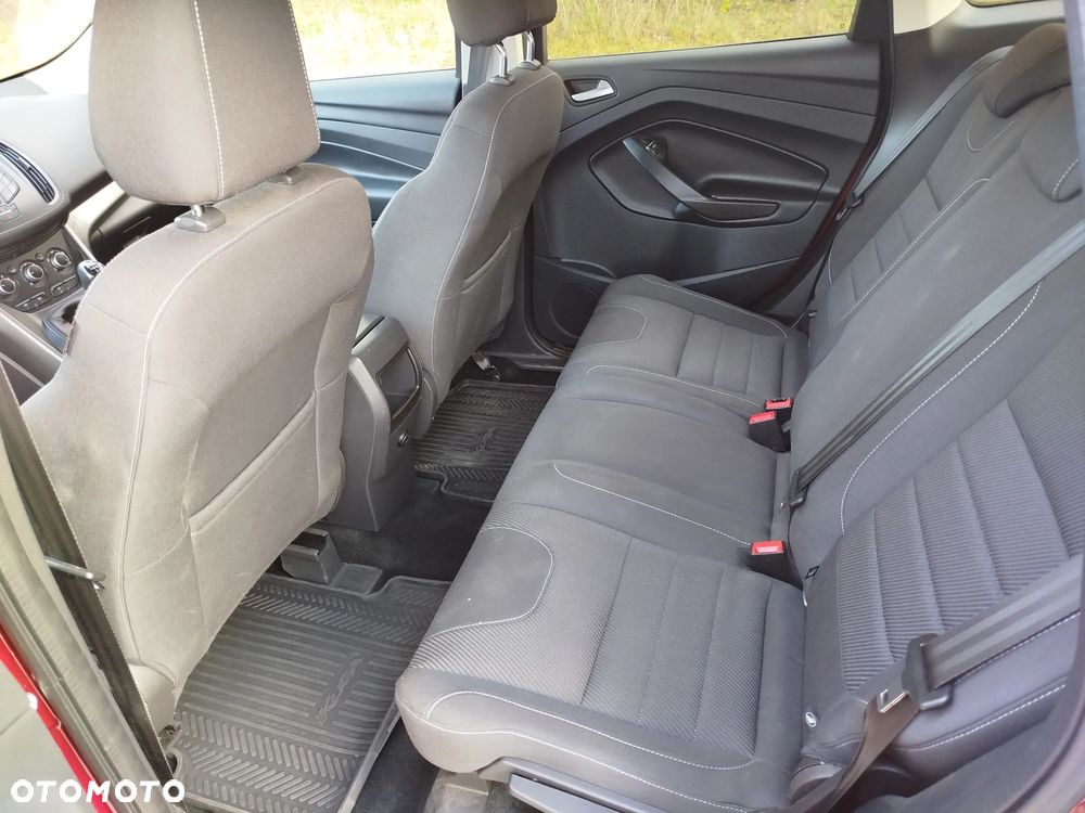 Ford Kuga 1.5 EcoBoost 2x4 Trend - 8