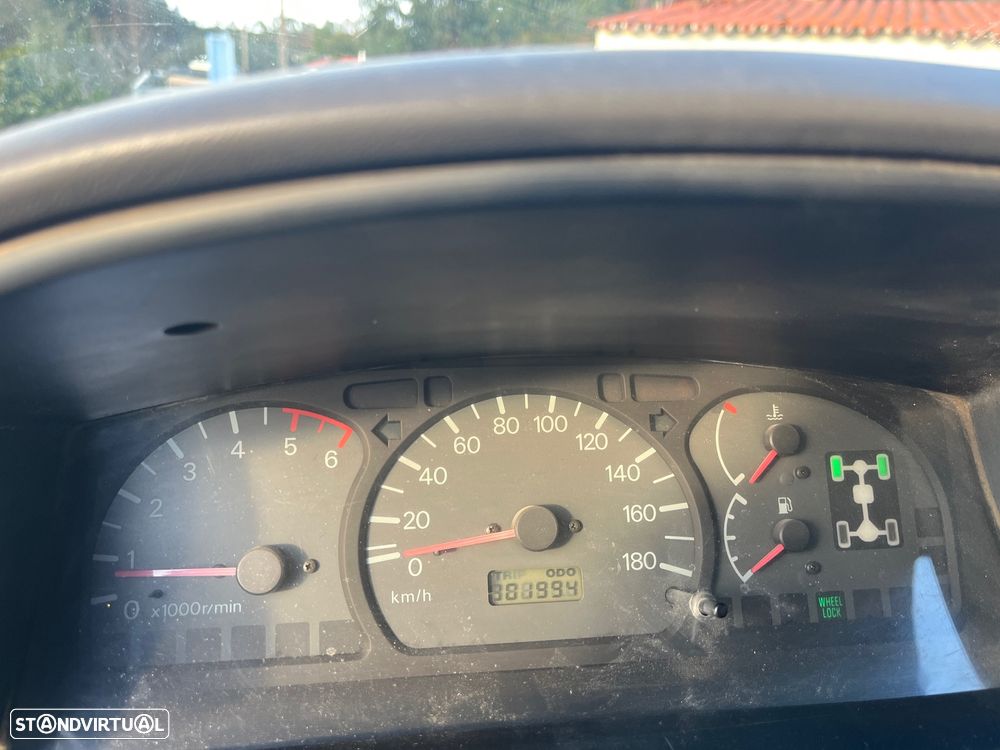 Mitsubishi Space Gear 2.5 TD GLX 4WD - 17