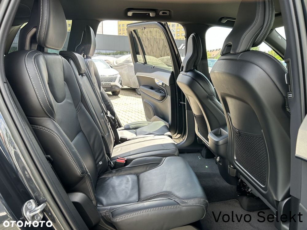 Volvo XC 90 - 30