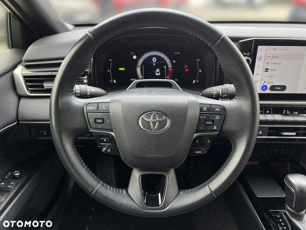 Toyota Camry - 11