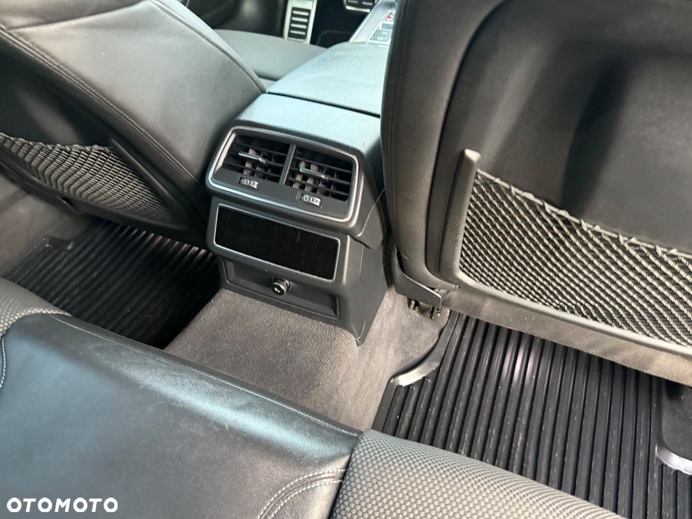 Audi A6 Avant 45 TFSI quattro S tronic design - 17