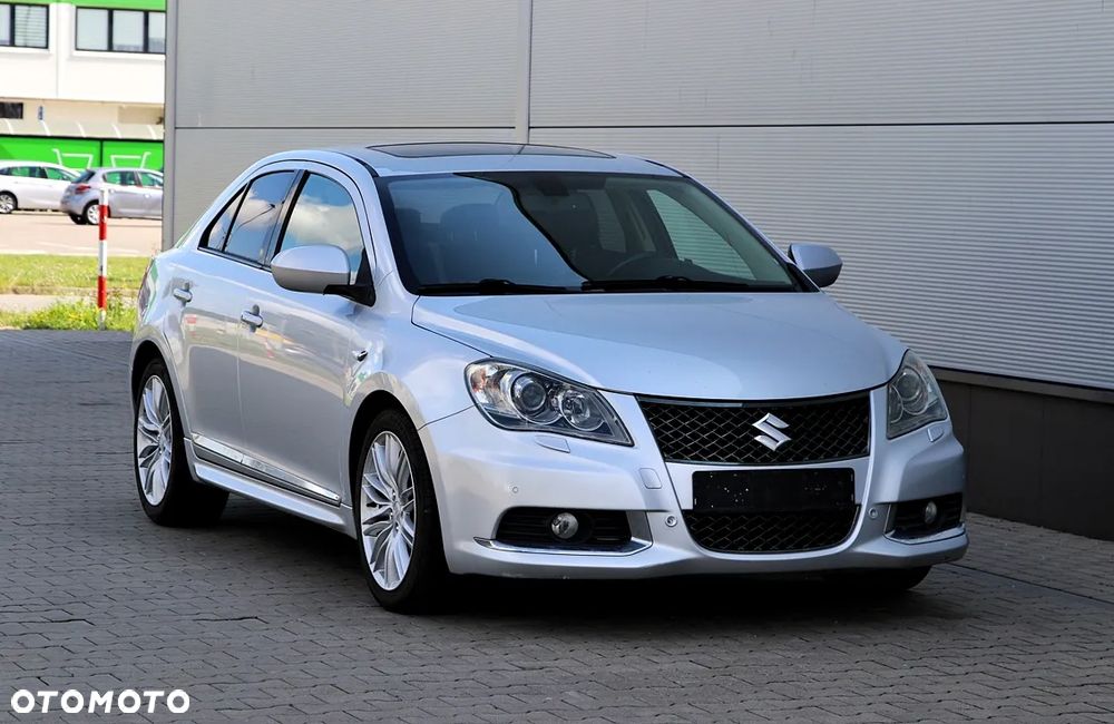 Suzuki Kizashi - 11