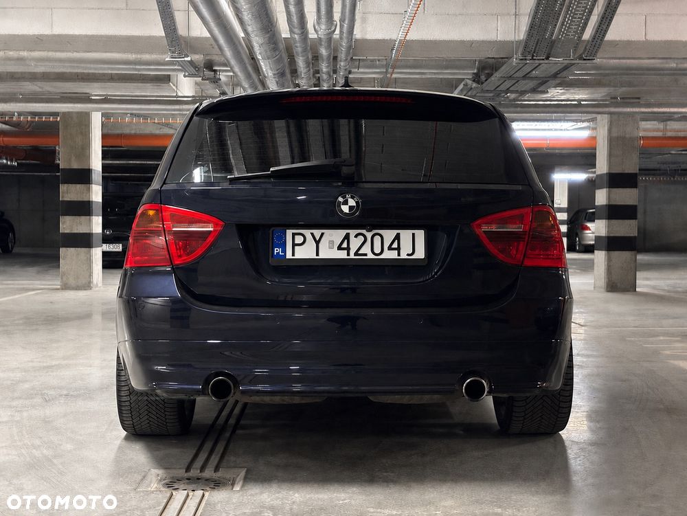 BMW Seria 3 335xi - 5