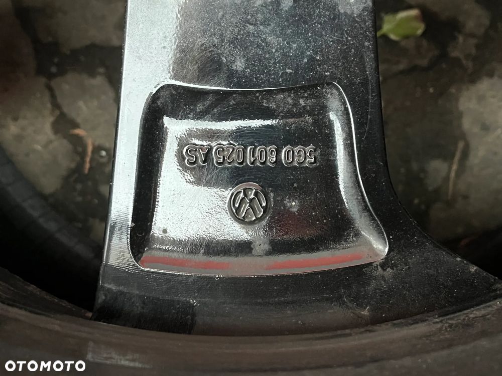 Felga VW Golf 7,5J x 18 ET 49 5G0601025AS 5x112 1szt. - 3