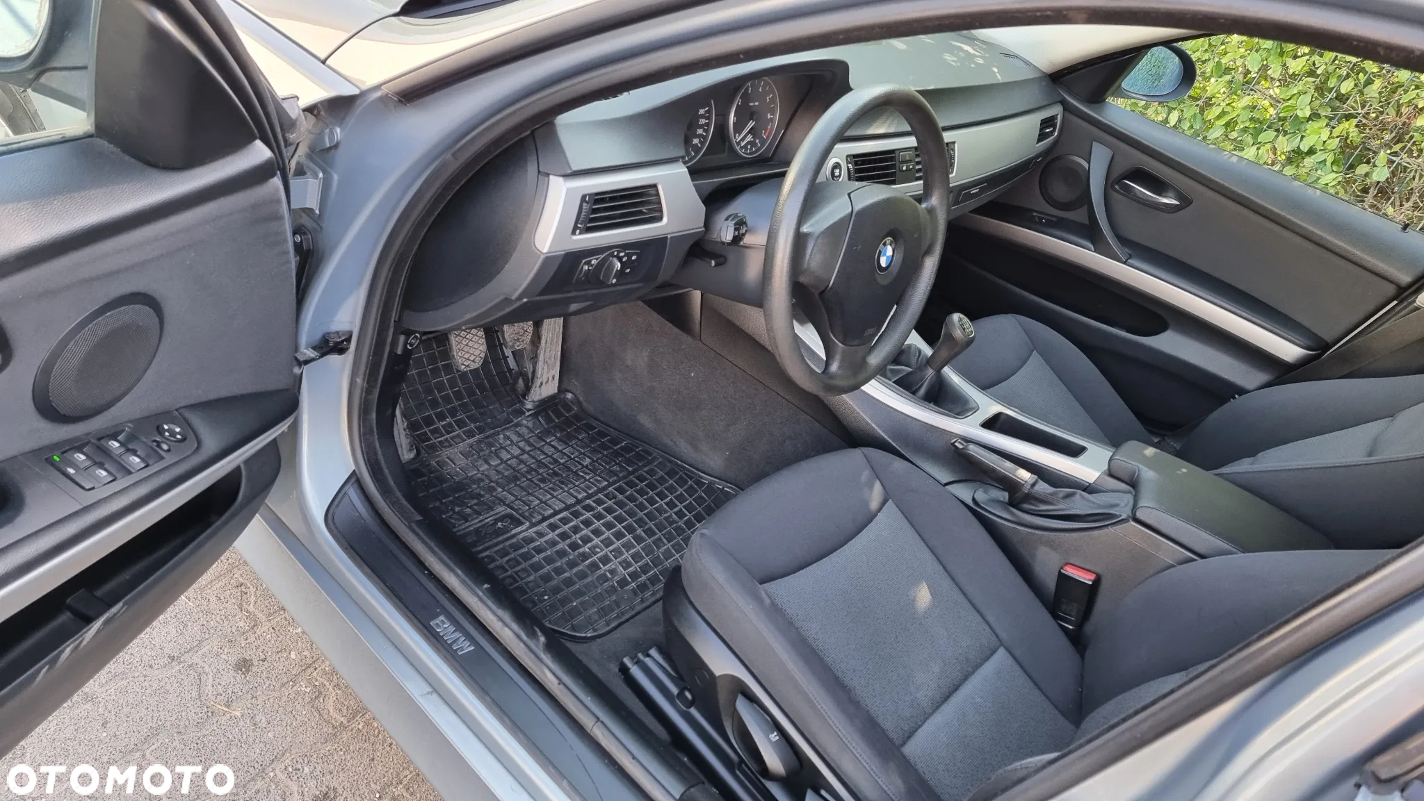 BMW Seria 3 318i - 10