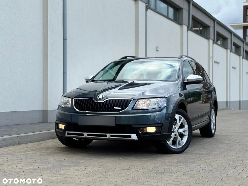 Skoda Octavia Scout 2.0 TDI 4x4 DSG - 24