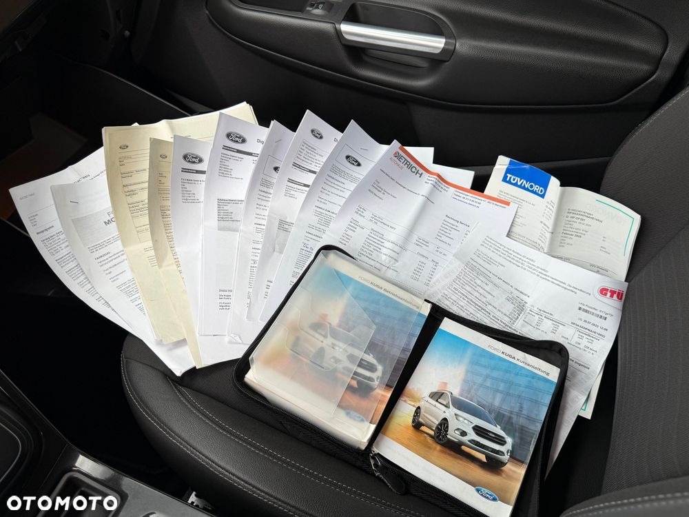 Ford Kuga 2.0 TDCi 4WD Titanium Plus - 35