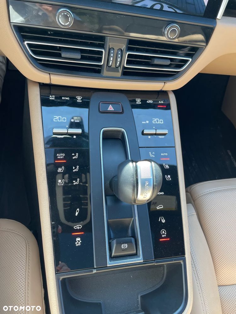 Porsche Macan S - 21