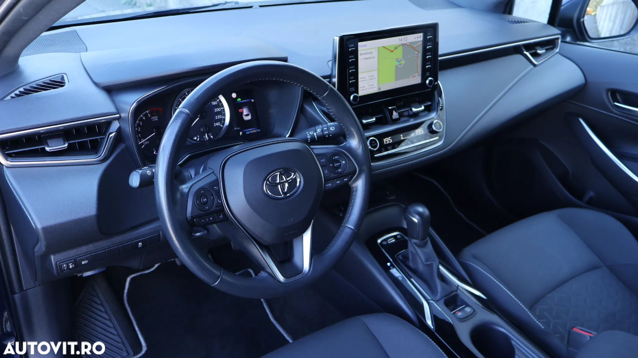 Toyota Corolla 1.8 Hybrid Touring Sports Business Edition - 5
